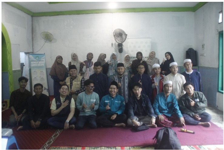 Focus Group Discussion (FGD) Remaja Masjid Jakarta dan Sekitarnya Focus Group Discussion (FGD) Remaja Masjid Jakarta dan Sekitarnya